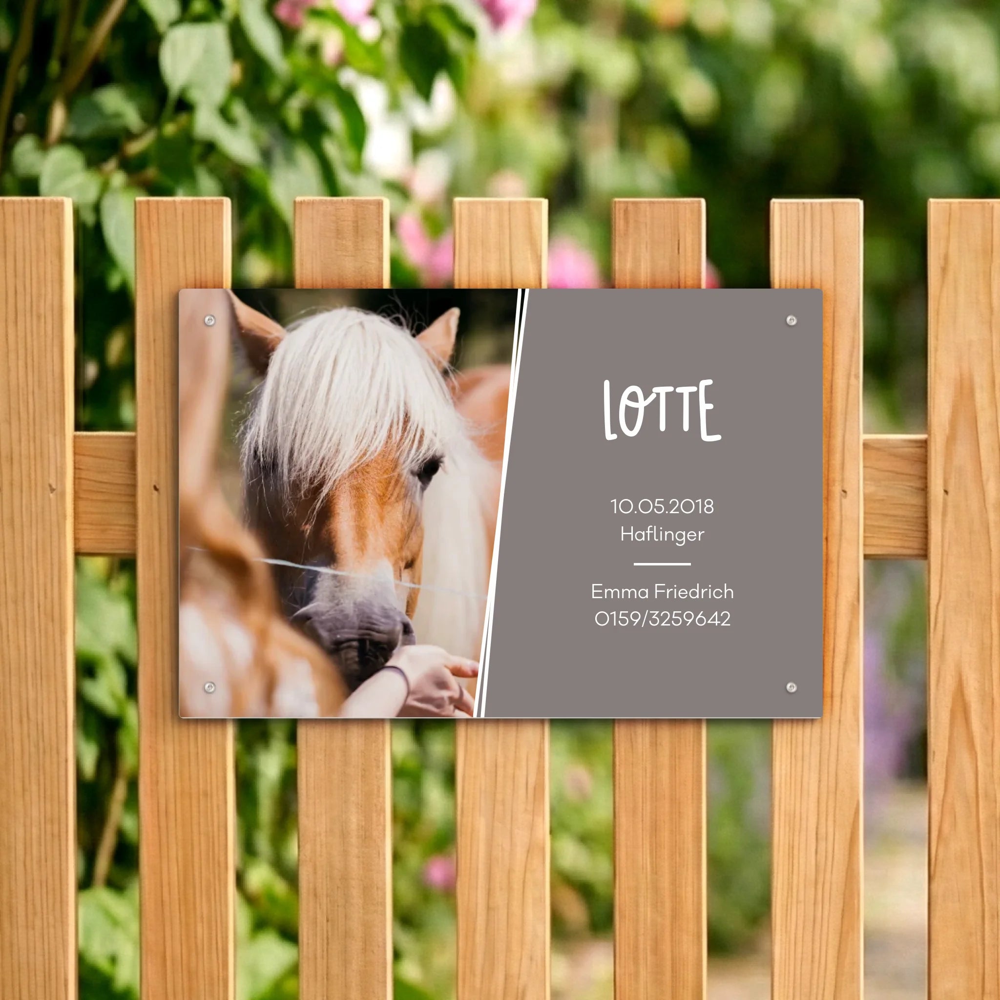 Tuerschild-rechteckig-quer-MockUp